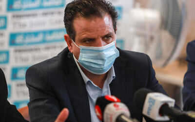 Израиль - глава Объединенного списка Айман Одех госпитализирован после сообщения о боли в груди