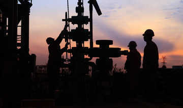 Повећање производње нафте ОПЕК-а у децембру поново испод циља: Ројтерс