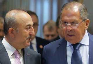 Lavrov a Cavusoglu podporili snahy kazašských úradov o obnovenie poriadku v krajine