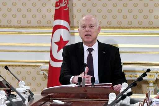 Судебные чиновники связаны с преступными группировками: президент Туниса