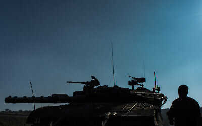Израильские танки открыли предупредительный огонь по подозреваемым на юге Сирии