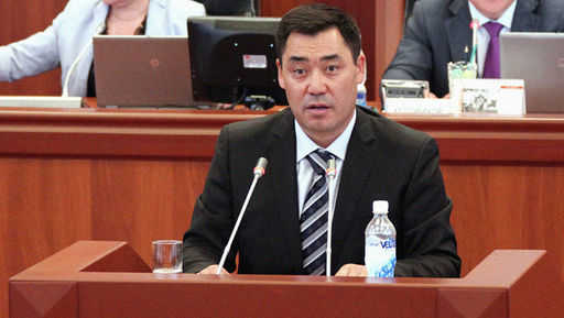 Kirgiški predsednik je poslance pozval, naj ne posegajo v pošiljanje vojaškega osebja v Kazahstan