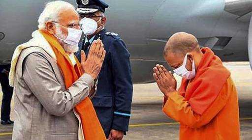 Индия - Адитьянатх возносит молитвы за премьер-министра Моди, говорит, что Конгресс должен добиваться извинений от людей