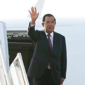Hun Sen z Kambodży w Birmie na spotkanie z dowódcami wojskowymi
