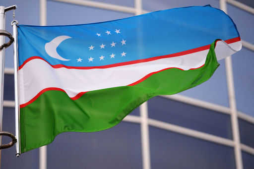 La policía en Tashkent disparó contra un automóvil en el camino del convoy del presidente de Uzbekistán