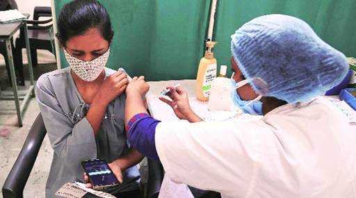 Indija - Z 20.318 novimi okužbami se v Mumbaju dnevno število primerov zmanjša za 3 %.
