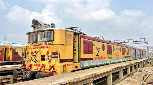 Индия - Южна железница преразглежда графика на ИПС след пълно блокиране в неделя