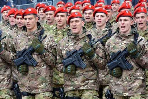 Bosanski Srbi kljub prepovedi in sankcijam prirejajo nacionalistično slavje