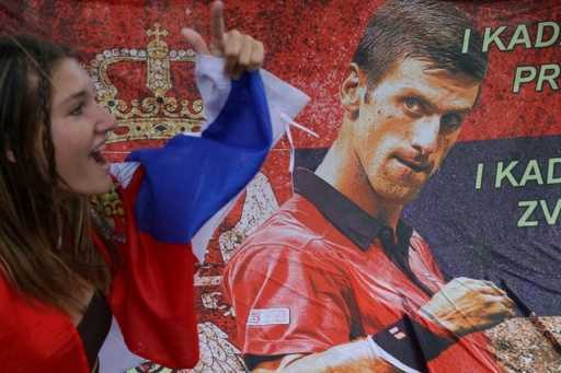 Australiens domstol börjar höra Djokovic ansöka om att stanna