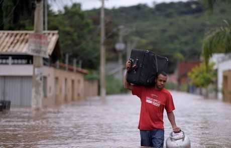 Un expert météo prédit que d'autres catastrophes se profilent au Brésil
