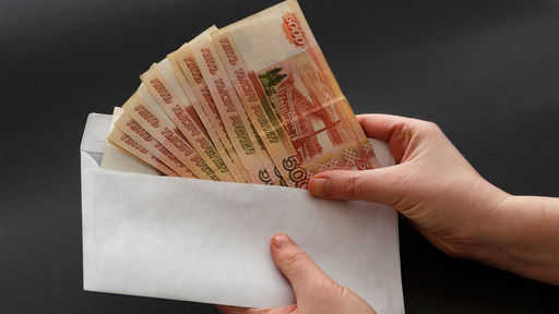 Štátna duma navrhuje vyrovnať platy poslancov s priemerným zárobkom
