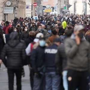 Италия нацелена на непривитых с новыми вирусными ограничениями