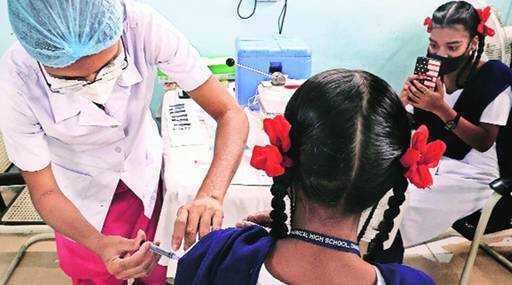 Индия - Год вакцинации: на вакцинированных пациентов приходится 6% из 4575 смертей от Covid за более чем 11 месяцев.