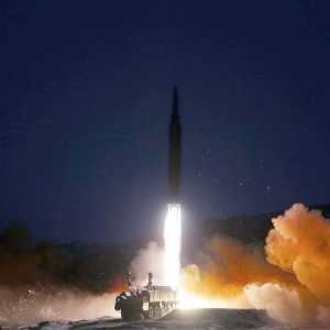 США ввели санкции против корейских чиновников после ракетных испытаний