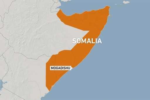 Несколько человек погибли при взрыве автомобиля в столице Сомали
