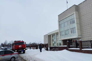 Russia - Sverdlovsk authorities commented on the mass evacuation of schools