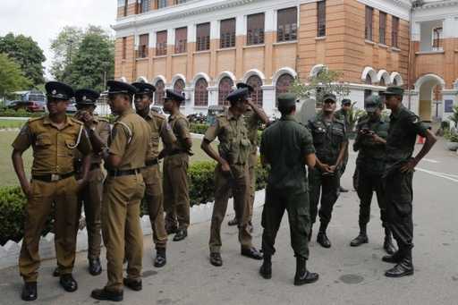 Начальник тюрьмы Шри-Ланки приговорен к смертной казни за бойню в 2012 году