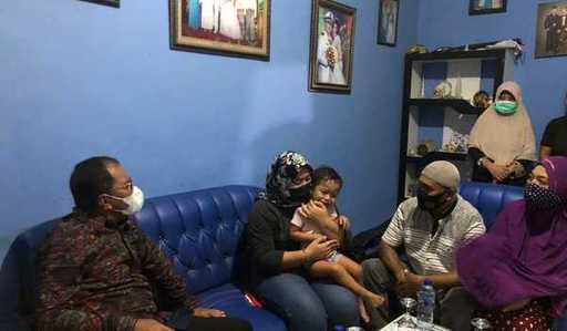 МИД: Индонезийцы, взятые в заложники ополченцами-хуситами в Йемене, находятся в добром здравии