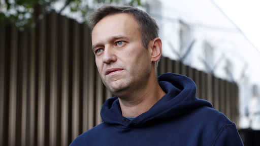 CNN and HBO will release a film about Navalny