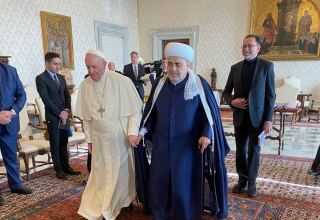 Azerbaycan - Kafkas Müslümanları Ofisi Başkanı Papa ile görüştü