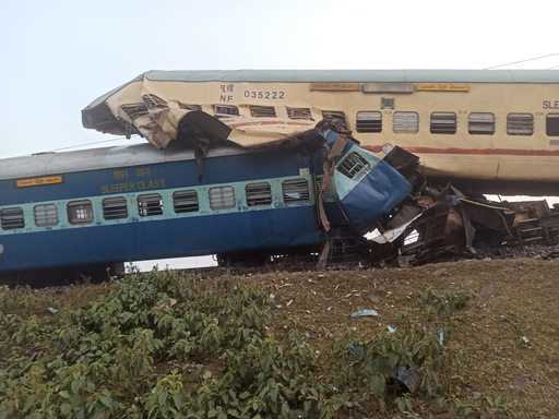 مقتل تسعة في حادث قطار بالهند