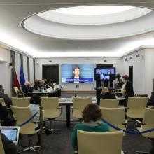 Senadores poloneses questionam especialistas cibernéticos sobre escândalo de espionagem Pegasus