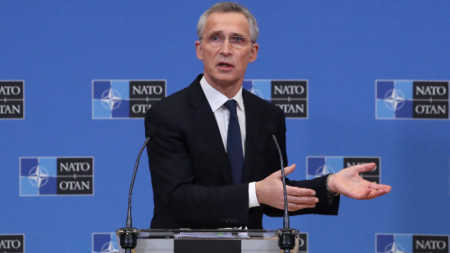 ستولتنبرغ: الناتو لن يسحب قواته من الدول المنضمة للاتفاقية بعد 1997