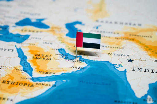 Emiratele Arabe Unite cer SUA să-i înscrie pe houthii pe lista teroriste, în timp ce houthii amenință cu mai multe atacuri