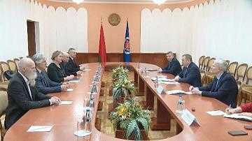 Le ministère des Affaires étrangères a reçu une délégation de citoyens lituaniens