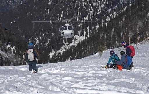 Сезон хели-ски начинается в Ризе с участием 19 любителей острых ощущений со всего мира