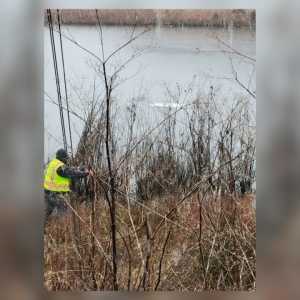 Mann aus Tennessee springt in kaltes Wasser, um Frau zu retten