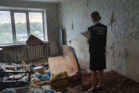 Russia - In Ulyanovsk, the mother of children found in a dirty apartment was sent for treatment