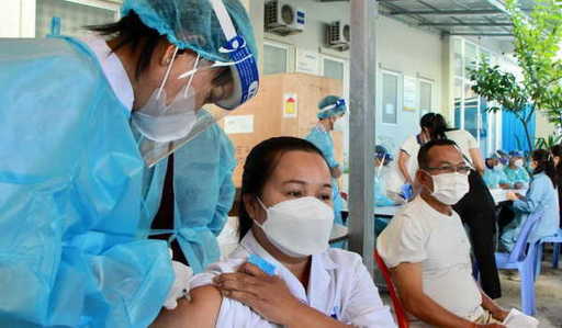 Governo do Camboja oferece assistência em dinheiro para pessoas afetadas pela pandemia de Covid