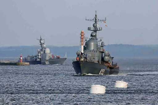 Russland - 20 Kriegsschiffe der Baltischen Flotte fuhren zu Übungen in See