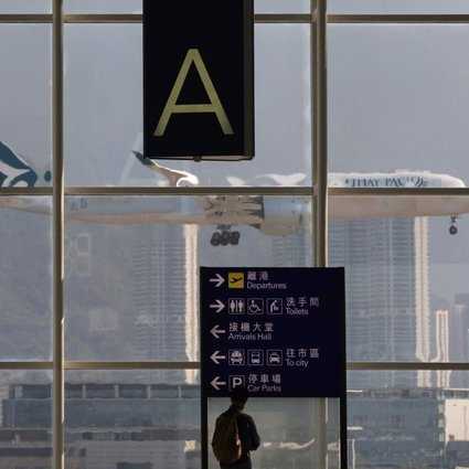 Гонконг стал более изолированным как авиационный узел: глобальная ассоциация авиакомпаний