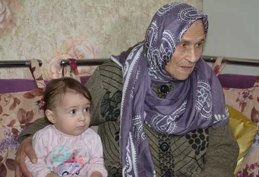 Азербејџан – 100-годишња бака Фатма поделила је тајну дуговечности