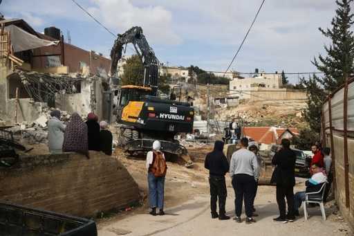 Йерусалим: Израел принуждава палестинците да разрушат собствените си домове