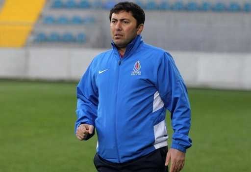 Hlavný tréner Samir Alijev vezme národný futbalový tím na ihrisko na 5. hrách islamskej solidarity