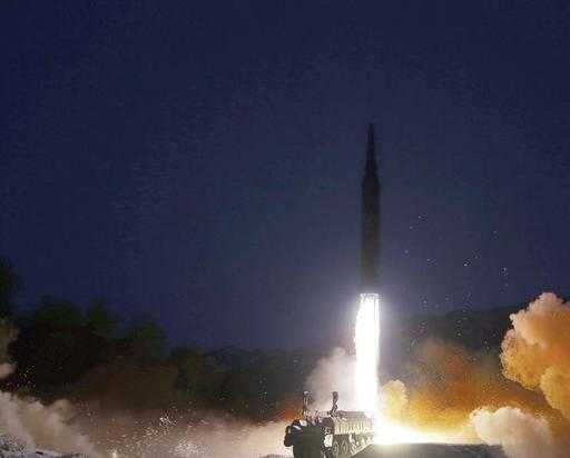 Corea del Norte confirma prueba de misil capaz de alcanzar Guam