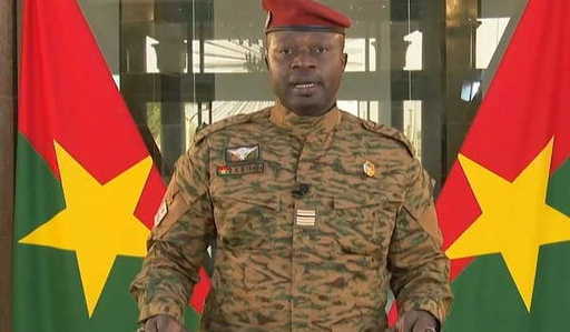 Líder do golpe de Burkina Faso se torna presidente interino da Kowa Japão diz que ivermectina tem efeito antivírus na Omicron devido a inundações no Equador, 22 pessoas mortas