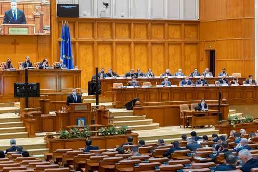 Parlament se sestaja na slovesni seji, posvečeni 15. obletnici pristopa Romunije k Evropski uniji