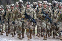Пентагон: Силите, изпратени в Европа, не са предназначени за битка