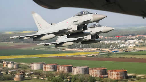 Det brittiska flygvapnet meddelade avlyssning av fyra ryska flygplan