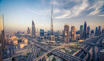 Bliski Wschód – Turyści w Zjednoczonych Emiratach Arabskich lekceważą ataki rakietowe Huti