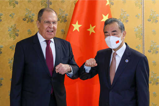 Rusia - Serghei Lavrov a purtat discuții cu ministrul chinez de externe Wang Yi