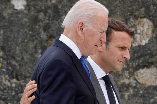 Biden en Macron hadden een telefoongesprek