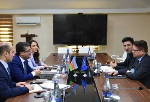 Vedúci kancelárie Rady Európy v Azerbajdžane navštívil Agentúru pre rozvoj médií