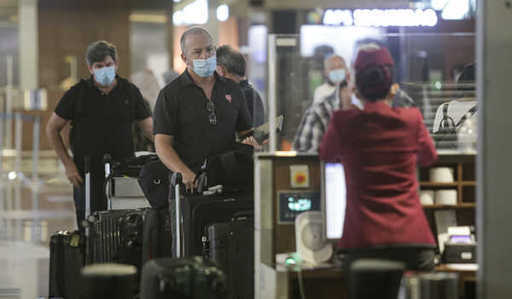 Polícia: Violações de quarentena devido ao controle fraco nos aeroportos
