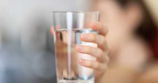5 Möglichkeiten, wie Trinkwasser beim Abnehmen hilft