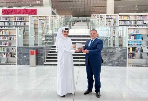 Državnemu ministru Katarja so izročili spominski znak Nizami Ganjavi
